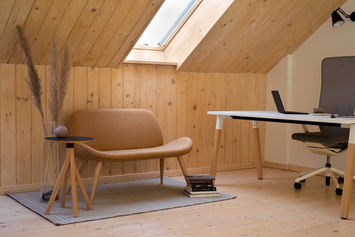 tilkka-sofa-cs5040-youteam-njord-table-02-1386.jpg