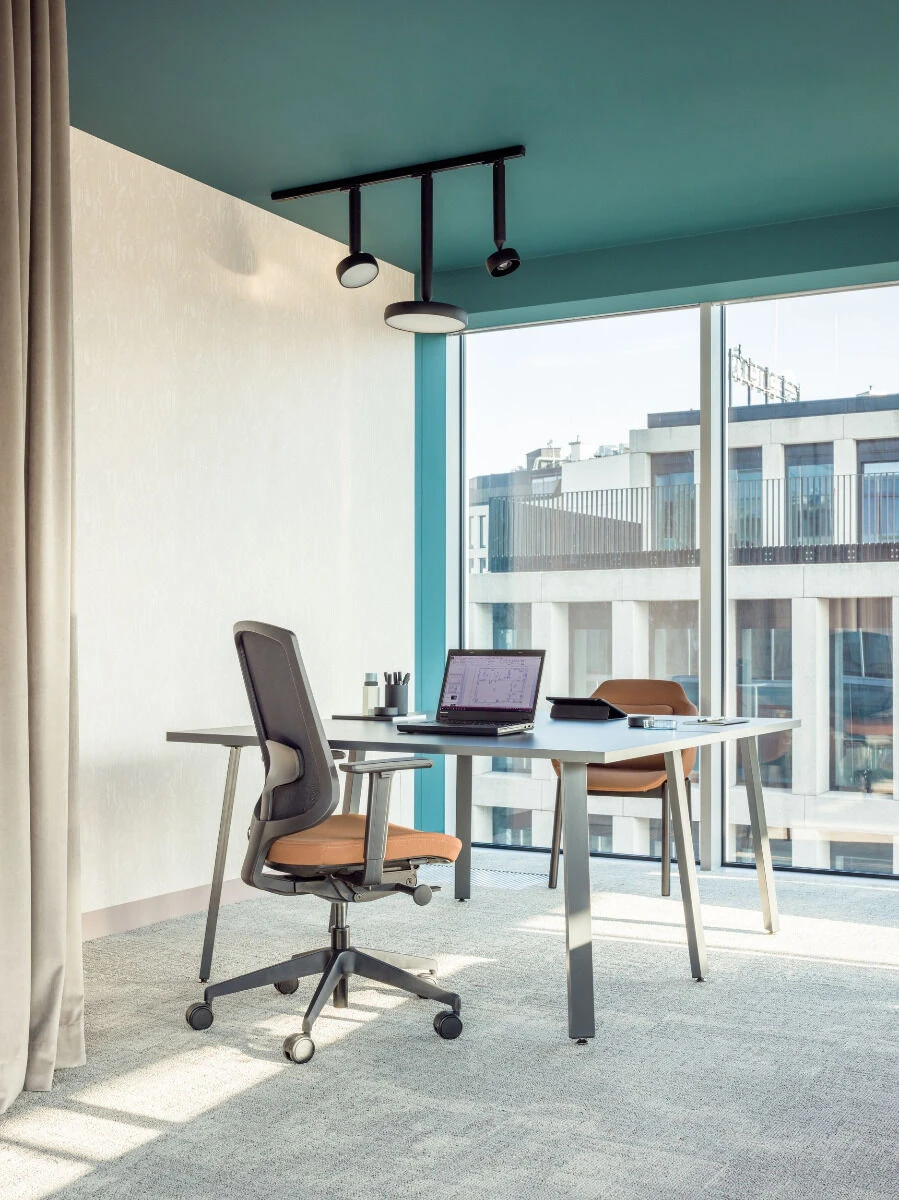 contemporary-office-armchair-sava-mdd-2_2.jpg
