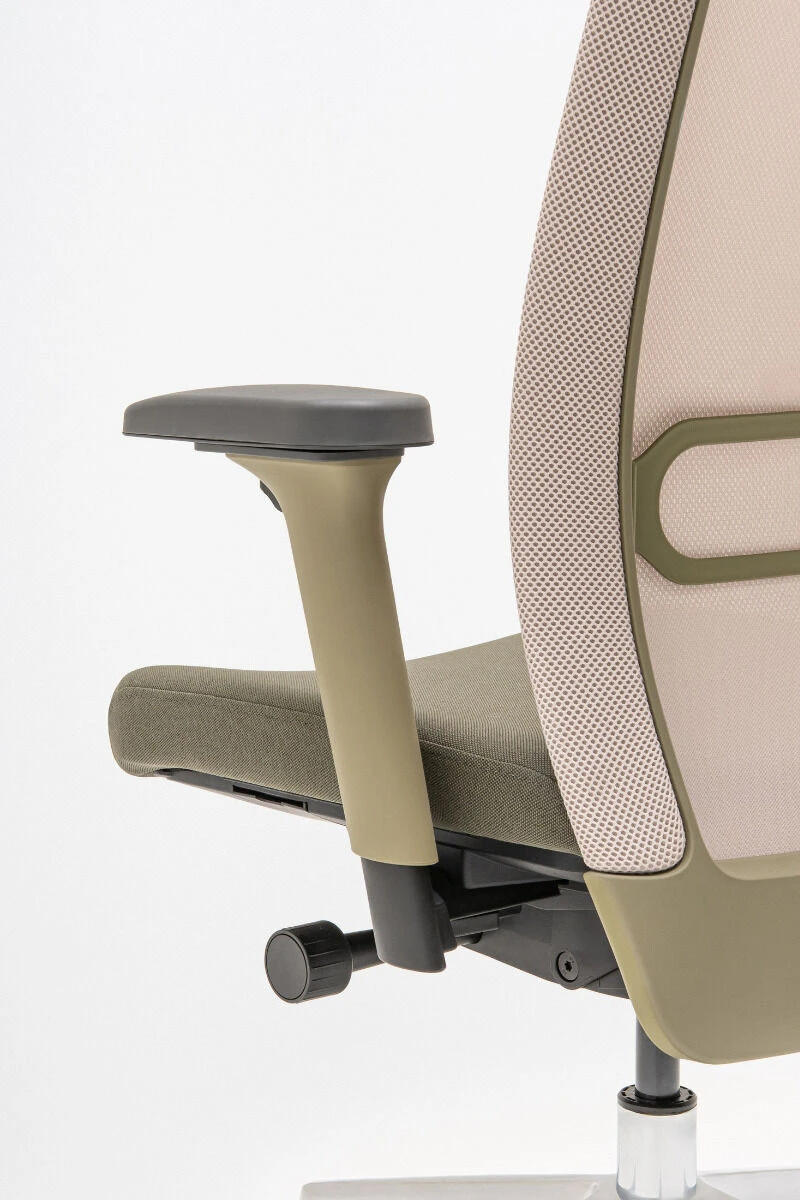 seating_chair_leo_mdd_r611228_q18_ral6013_polished_aluminum_19_.jpg