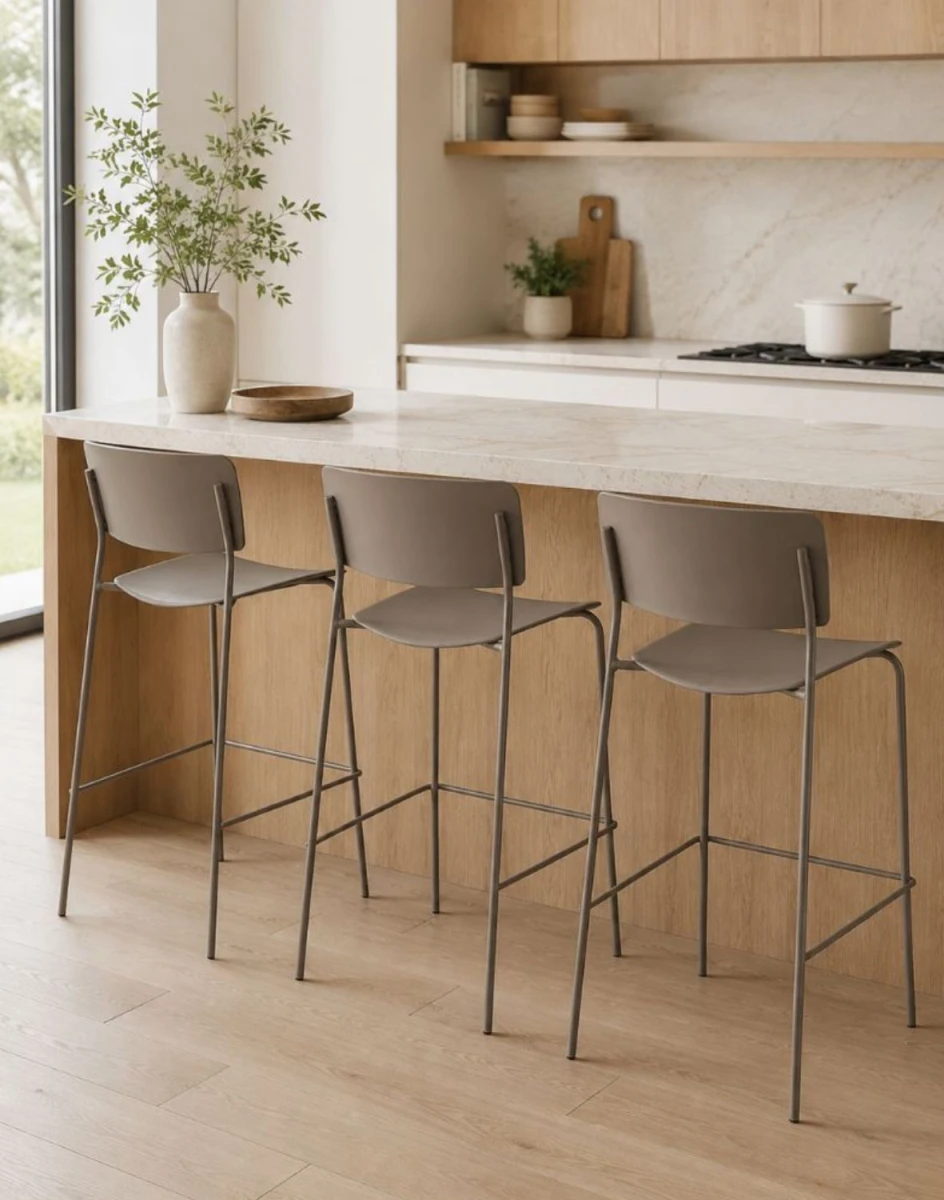 hoker-hubi-76-cm-grey-interior.jpg